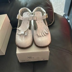 Walking hard bottom walking shoes size 7